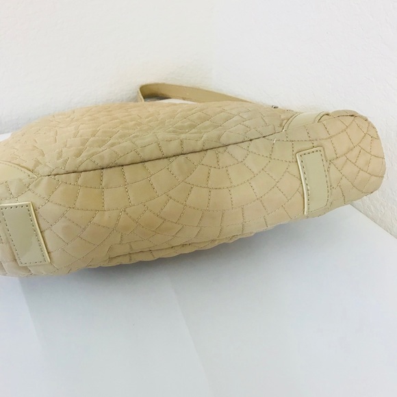 Vera Bradley Petite Hobo Solid Color Quilted Tan - Picture 6 of 8